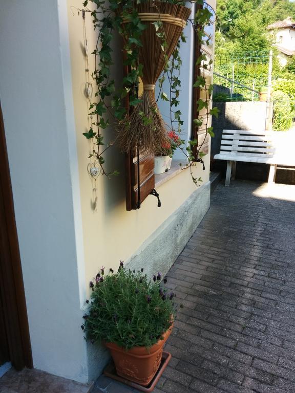 Casetta Next To The Creek Dino Buzzati Belluno Bilik gambar