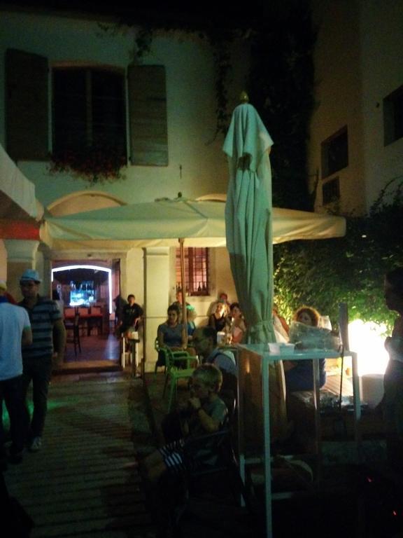 Casetta Next To The Creek Dino Buzzati Belluno Bilik gambar