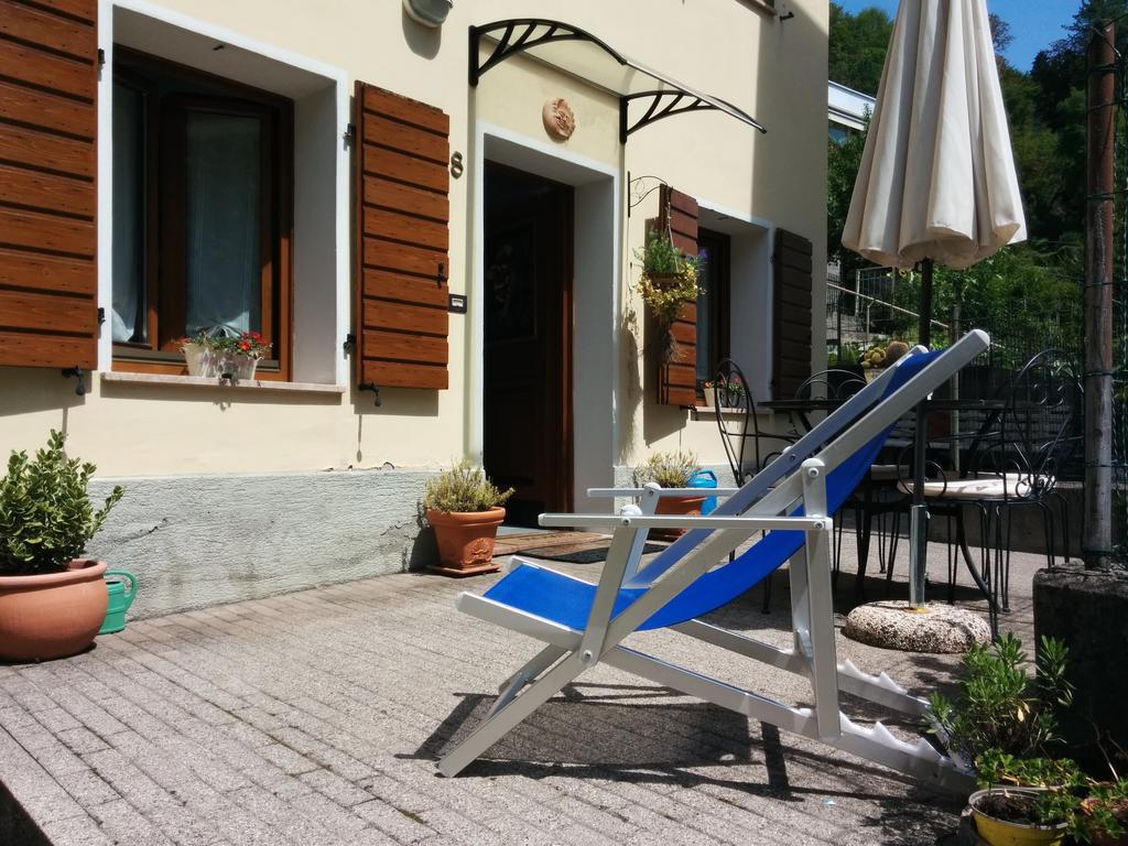Casetta Next To The Creek Dino Buzzati Belluno Bilik gambar